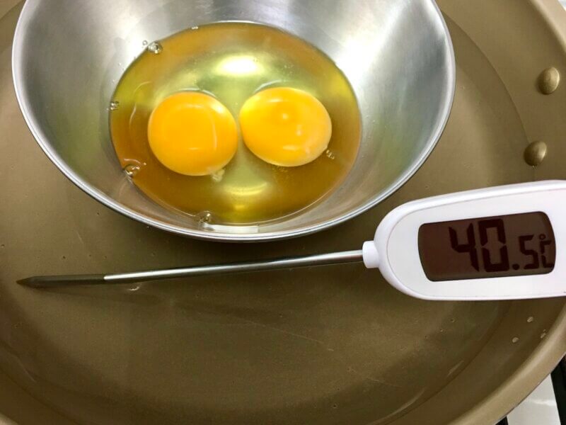 40℃のお湯で卵湯煎