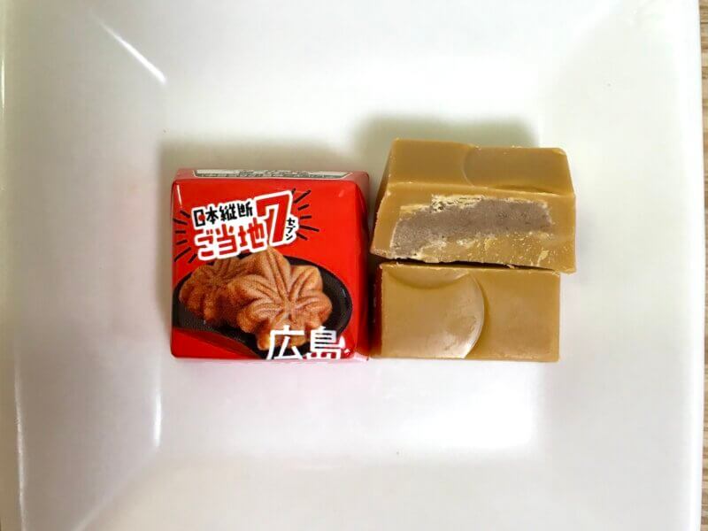 期間限定チロルチョコの広島県「もみじ饅頭味」の中身