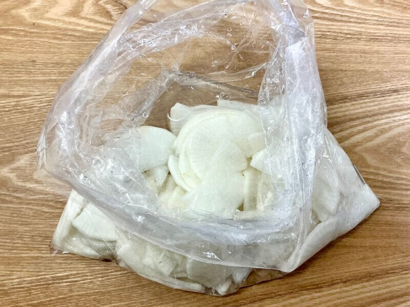 塩を振って15分後の大根の様子