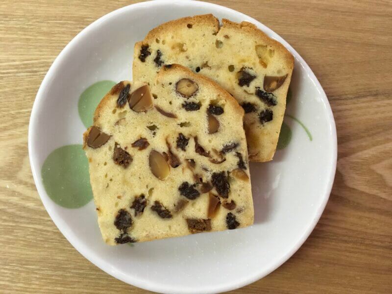 3週間洋酒に漬けたドライフルーツを使って作ったパウンドケーキ
