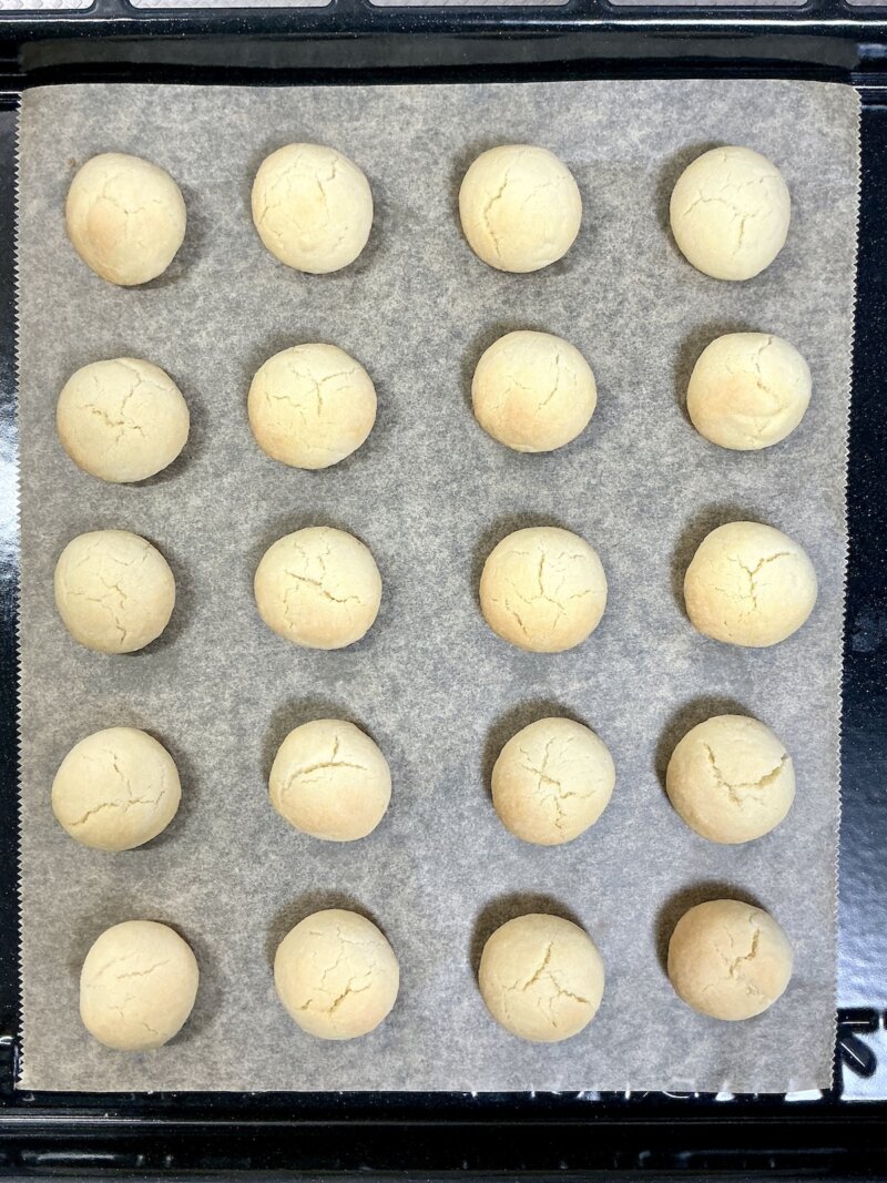 クッキーをオーブンで15分焼いたところの写真