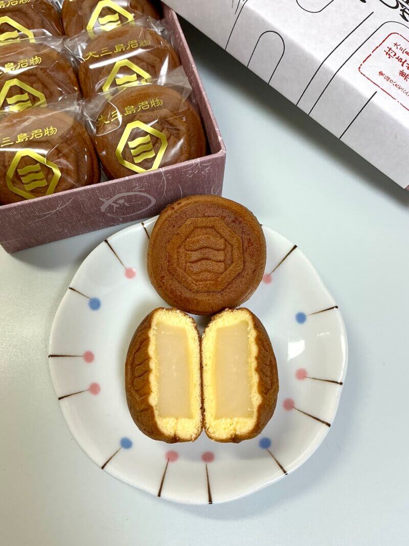 大三島「村上井盛堂 神島まんじゅう」をカットした中身の様子