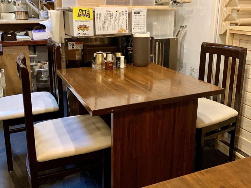 出雲のラーメン屋さんの店内の様子