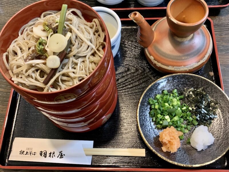 出雲そば「羽根屋本店」で注文した五色割子そば