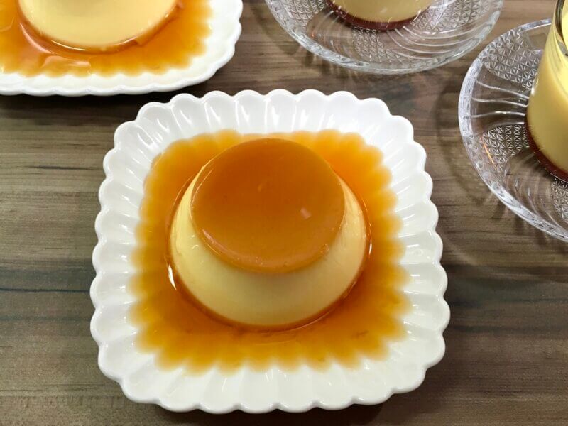 全卵と牛乳で作る昔ながらのカスタードプリン