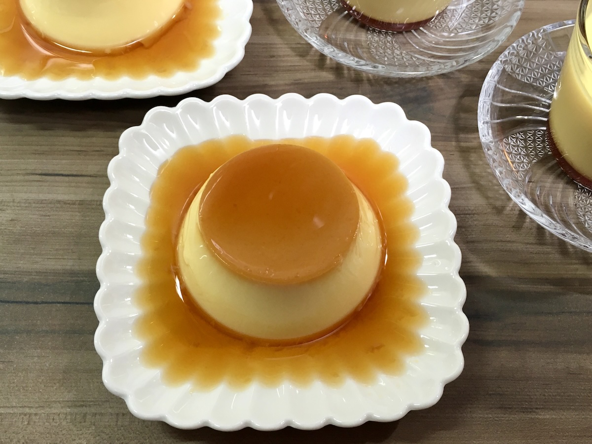 全卵と牛乳で作る昔ながらのカスタードプリン