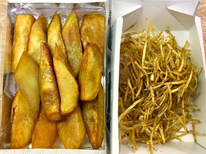 大阪土産・あべのポテトと100日ポテトの中身を撮った写真