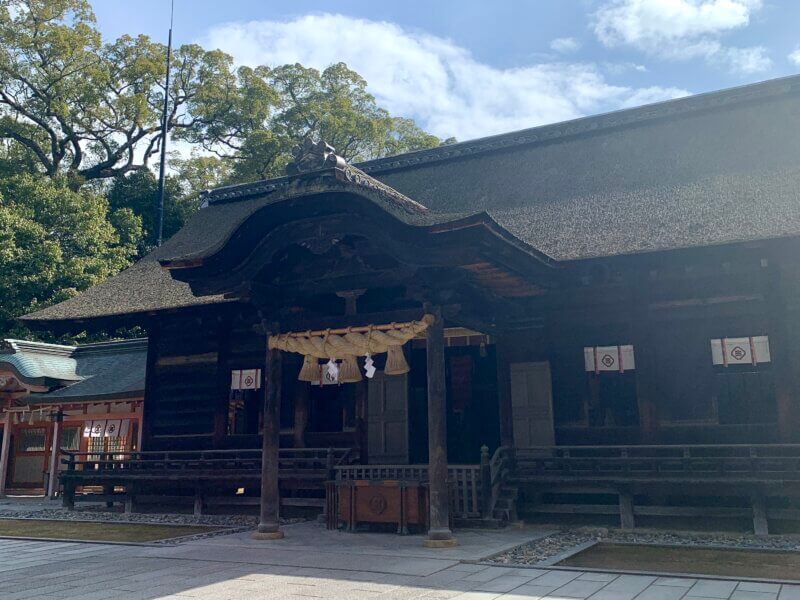 大三島にある大山祇神社の境内にある拝殿を撮った写真
